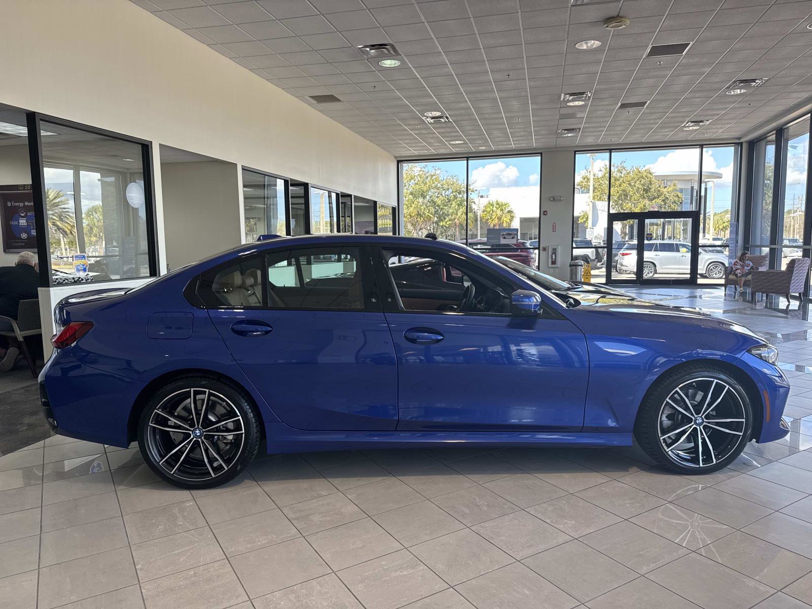 Used 2024 BMW 330e RWD image 8