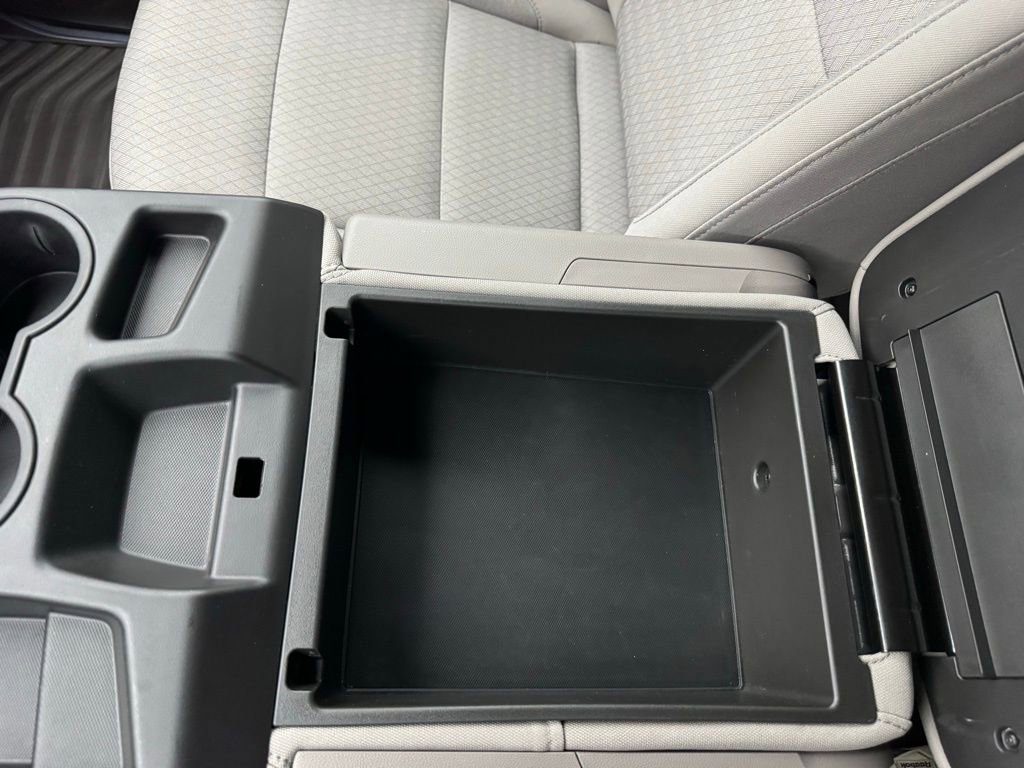 Used 2025 GMC Sierra 1500 SLE image 30