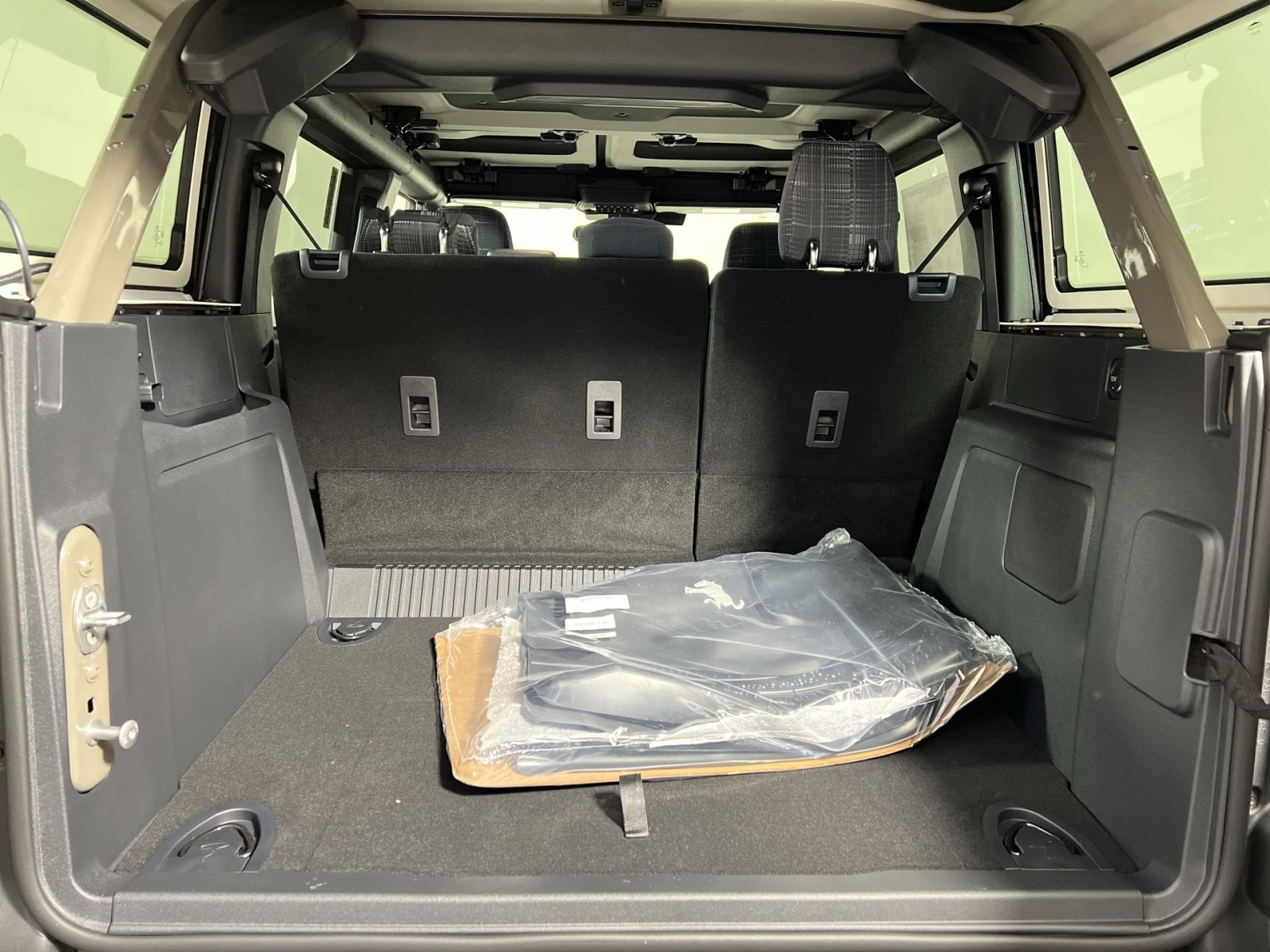 New 2026 Ford Bronco Heritage Edition image 25