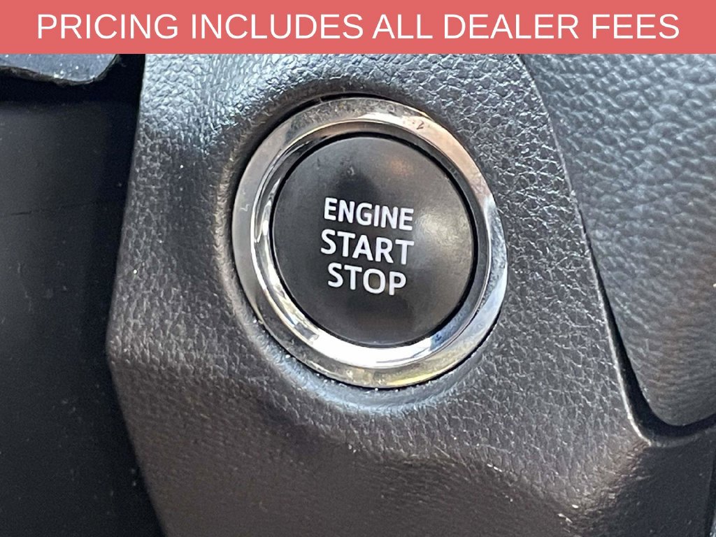 Used 2025 Toyota RAV4 XLE AWD/4WD image 28