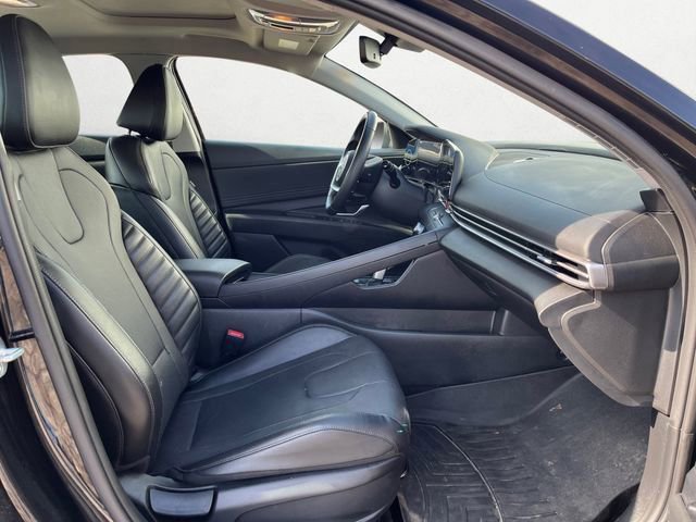Used 2023 Hyundai Elantra Limited image 16