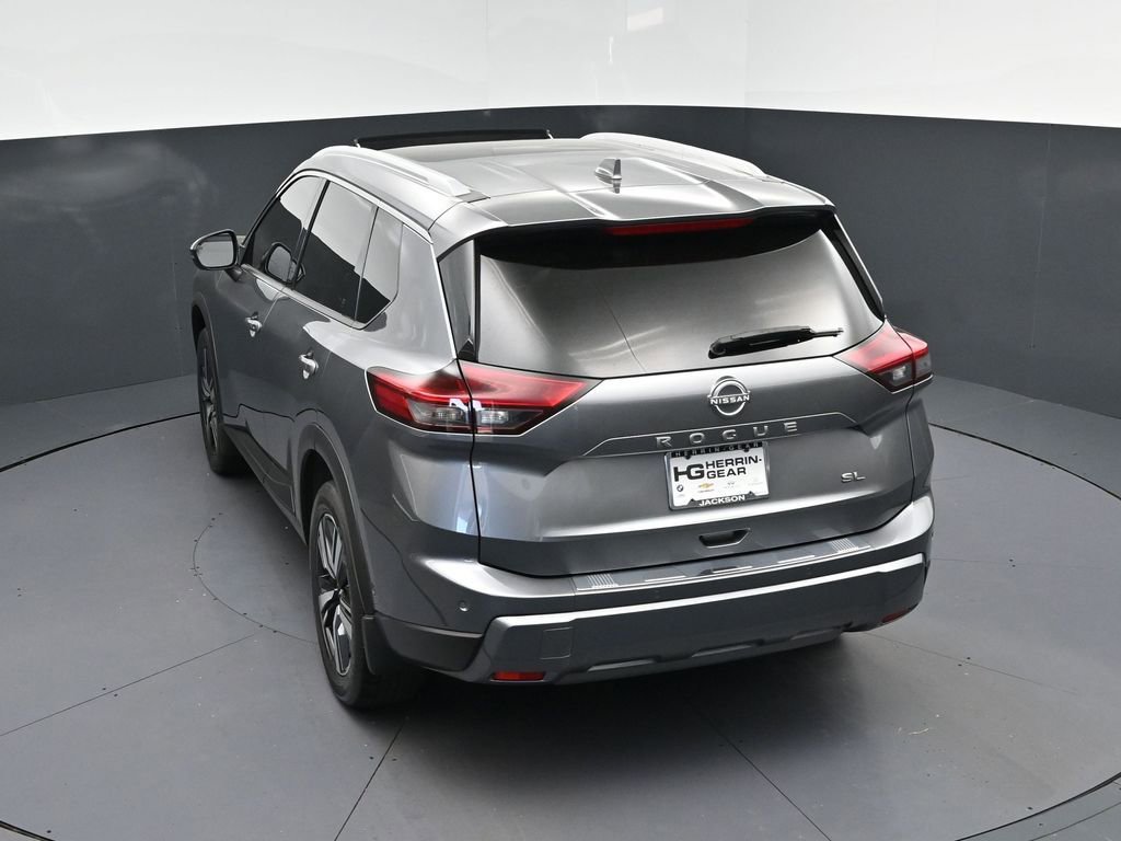 Used 2024 Nissan Rogue SL w/ SL Premium Package image 34