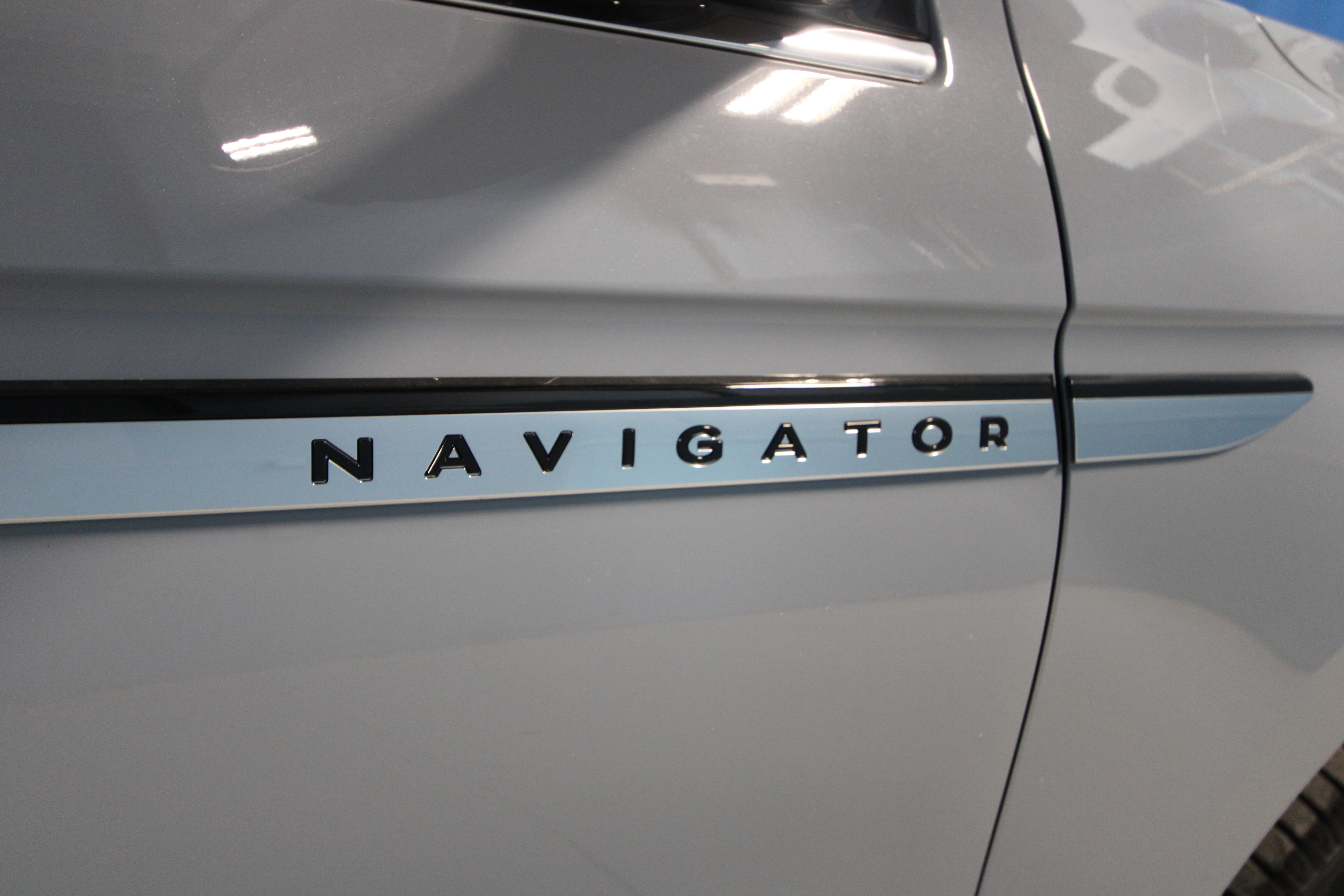 New 2026 Lincoln Navigator L Reserve AWD/4WD image 35