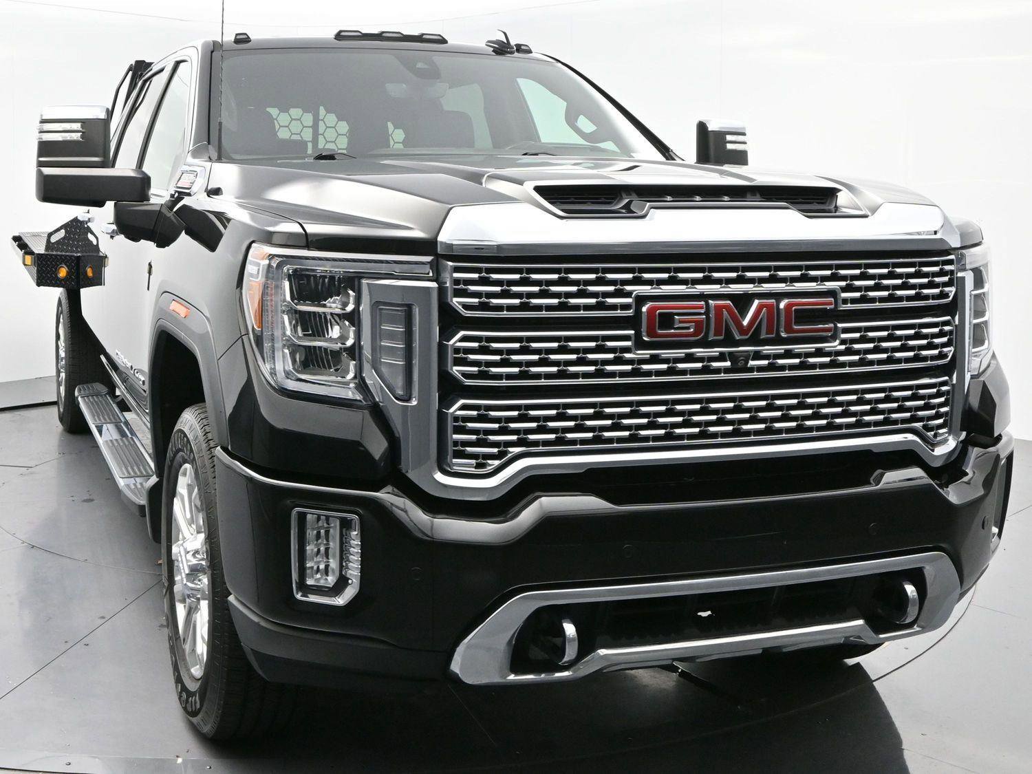 Used 2020 GMC Sierra 2500 Denali w/ Denali Ultimate Package image 2