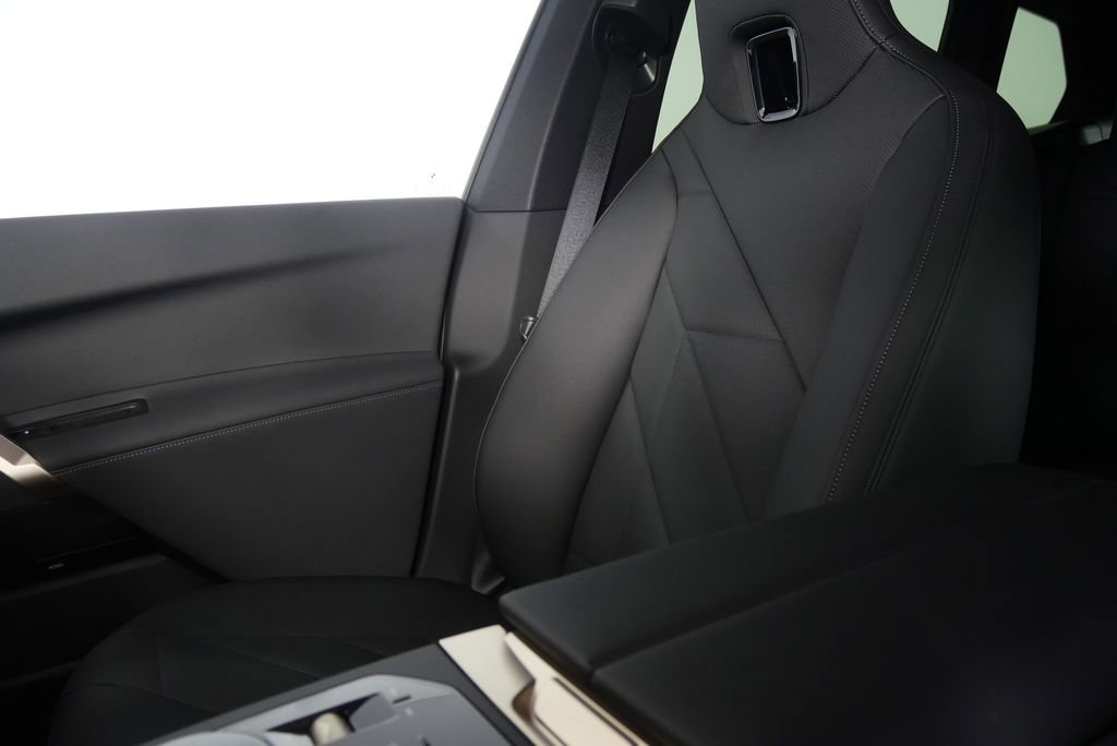 New 2026 BMW iX xDrive45 image 23