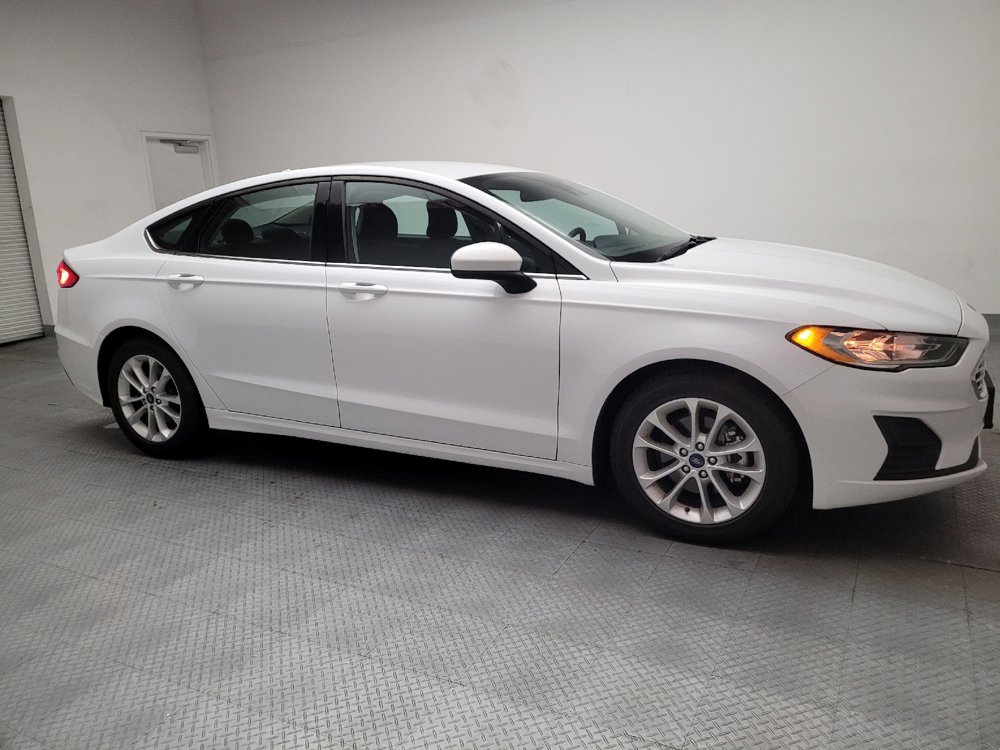 Used 2019 Ford Fusion SE image 11