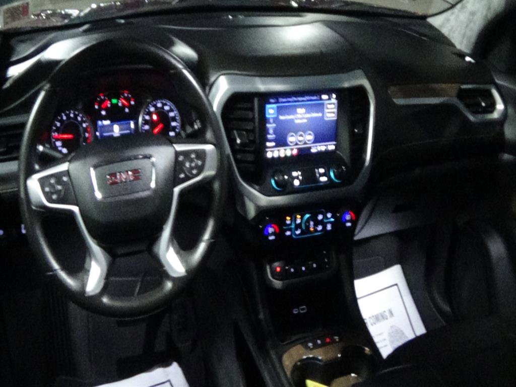 Used 2023 GMC Acadia SLE FWD image 13