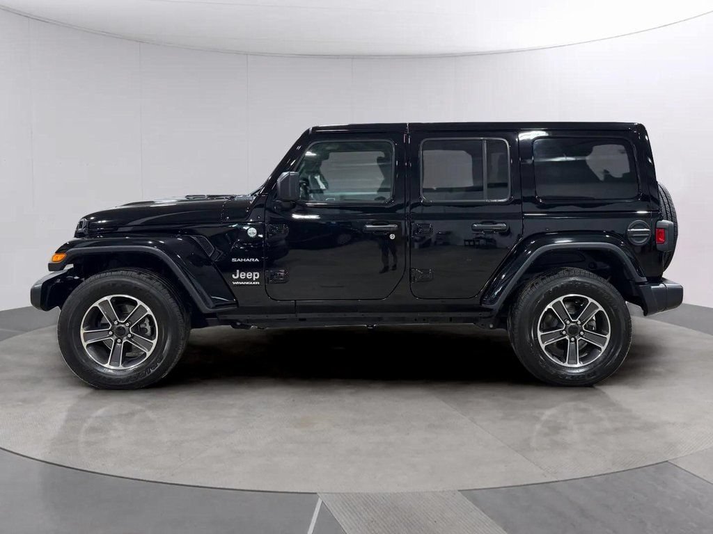 Used 2023 Jeep Wrangler Unlimited Sahara AWD/4WD image 6
