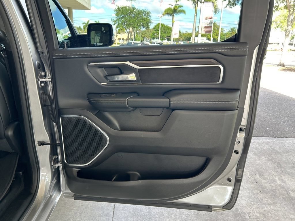 Used 2026 RAM 1500 Laramie AWD/4WD image 38