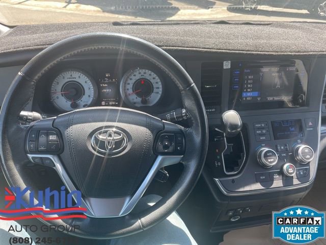Used 2015 Toyota Sienna SE image 16