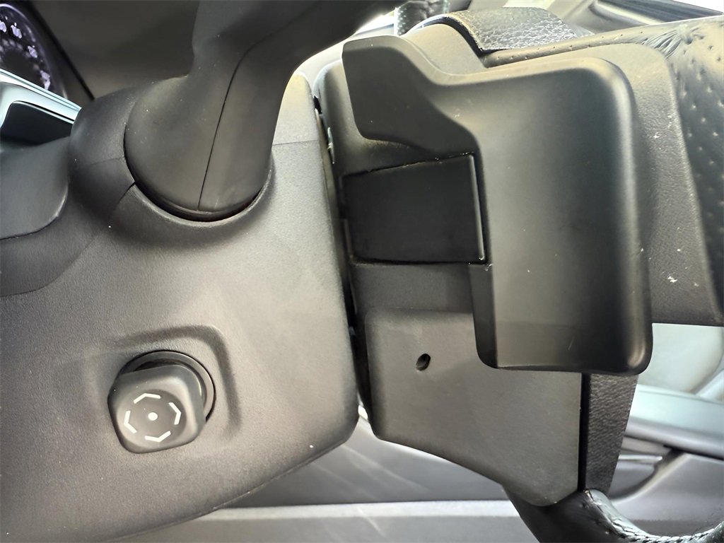 Used 2020 Toyota Avalon Touring image 54