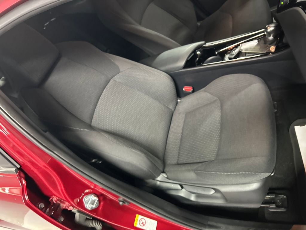 Used 2019 Toyota C-HR XLE image 23