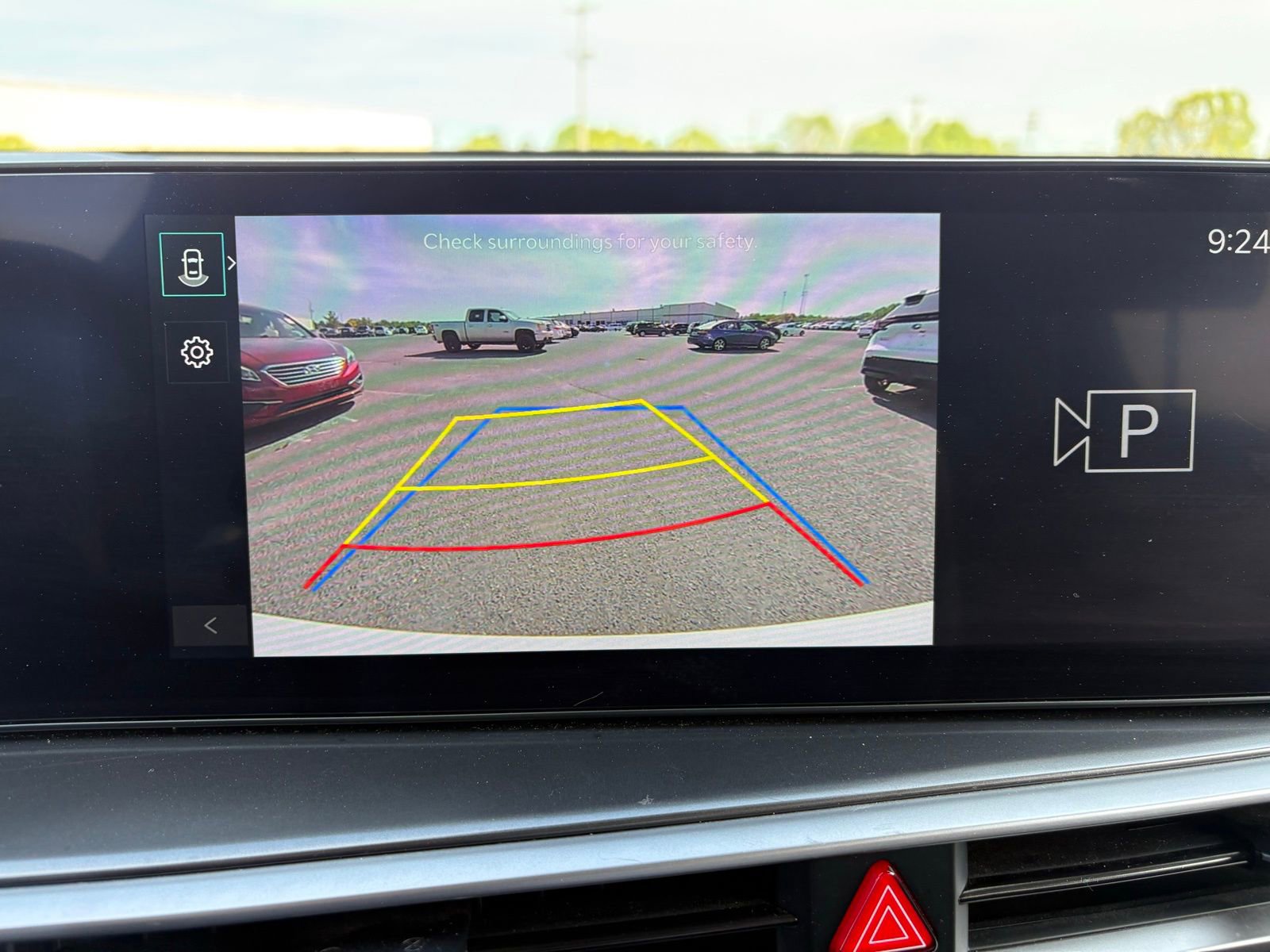 Used 2024 Kia Sorento LX image 10