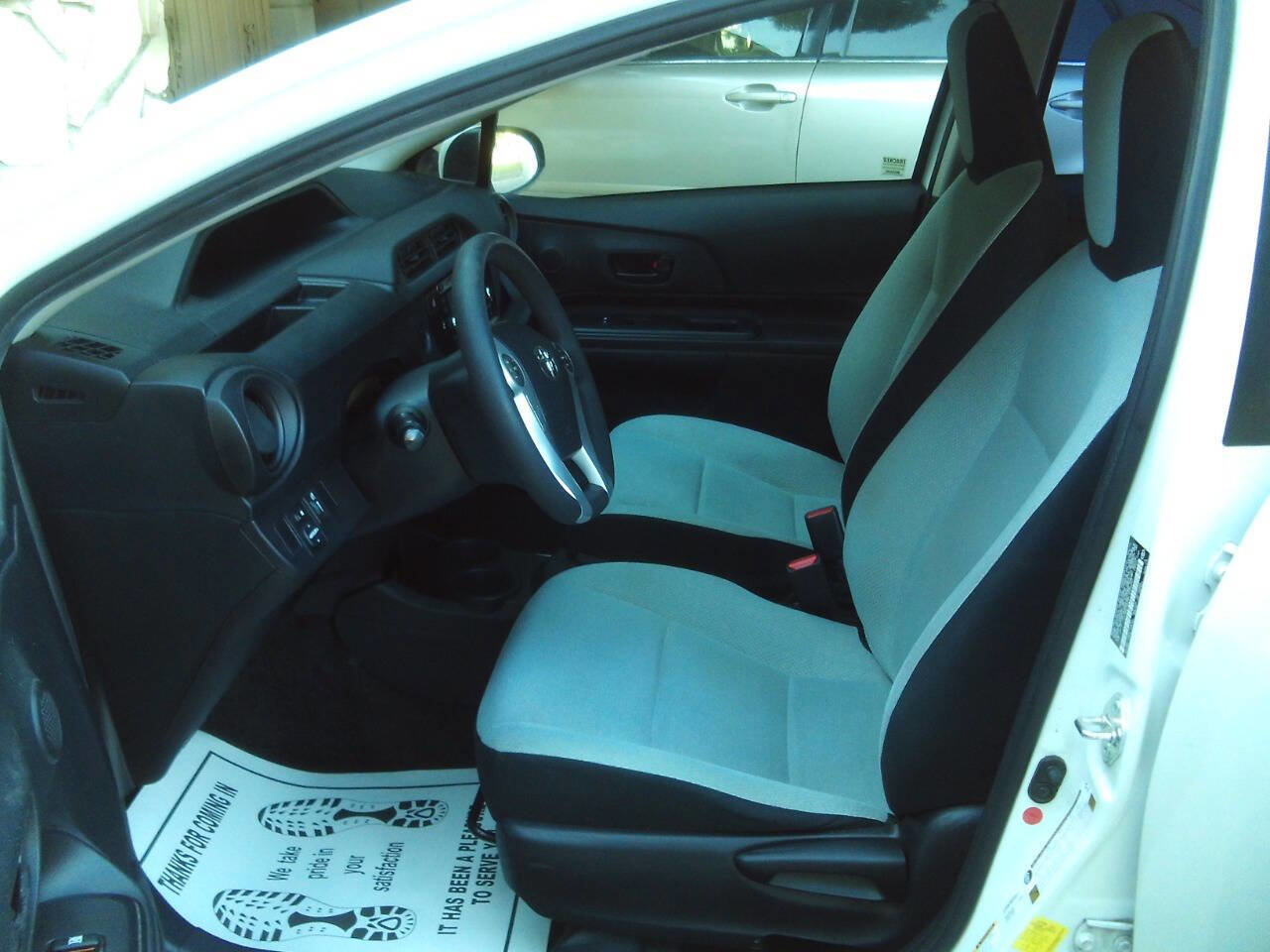 Used 2015 Toyota Prius C One FWD image 14