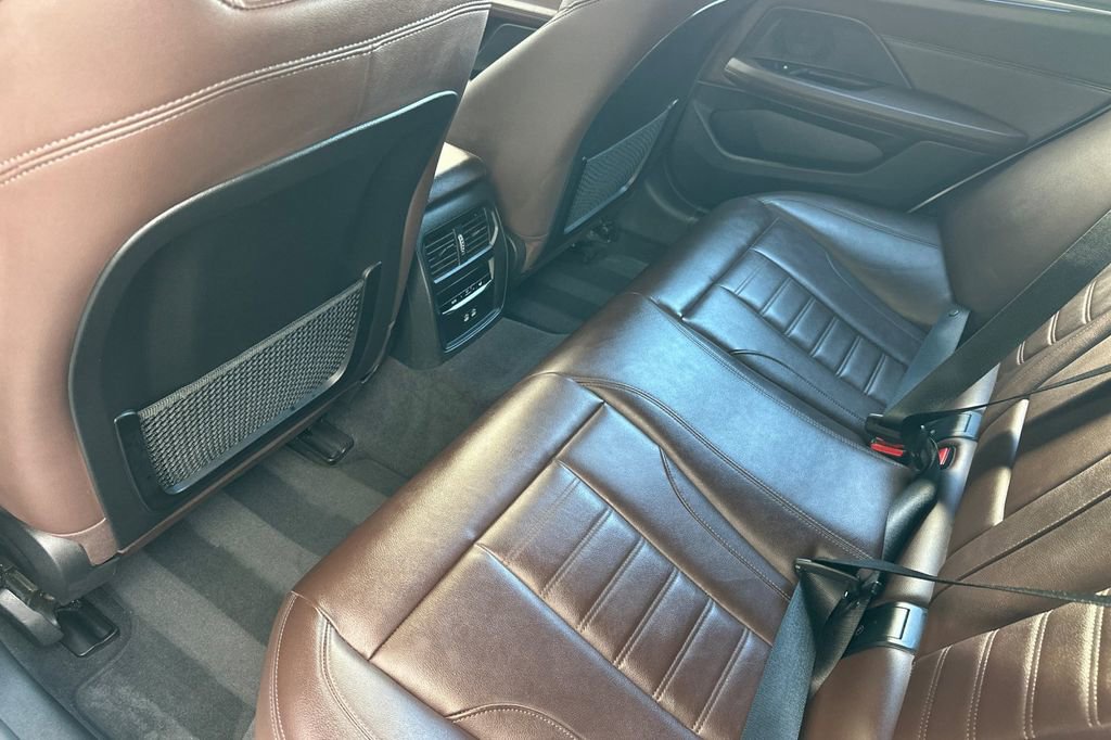 Used 2023 BMW i4 eDrive40 w/ M Sport Package RWD image 12
