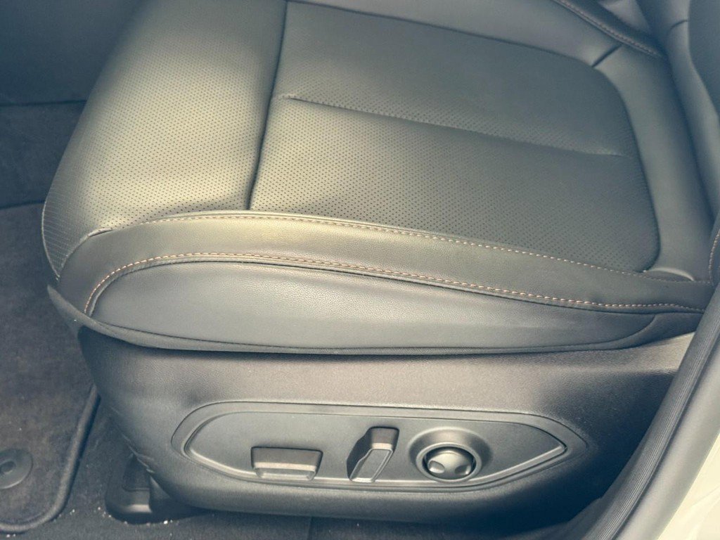 New 2026 Jeep Cherokee Limited image 13