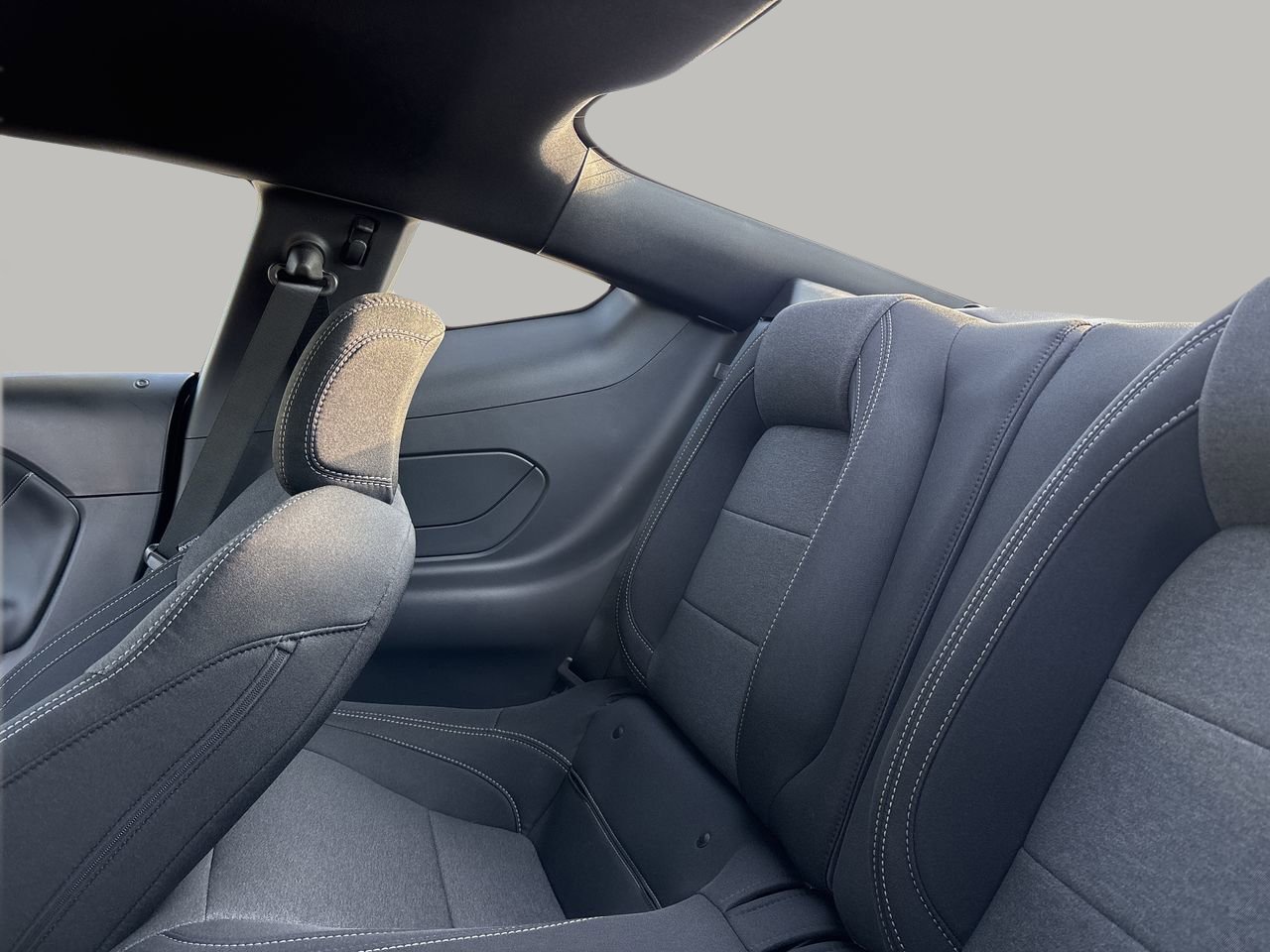Used 2025 Ford Mustang Coupe RWD image 15