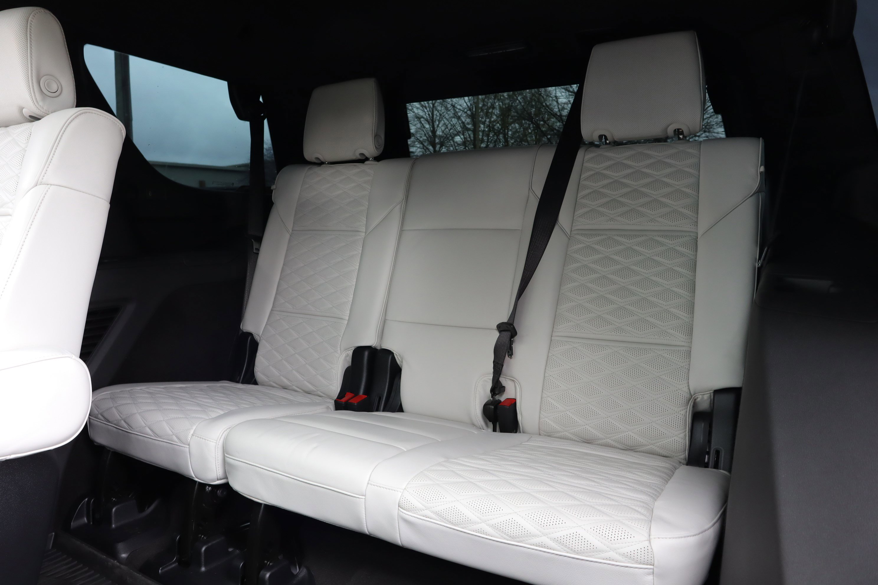 Used 2025 Cadillac Escalade V w/ LPO, ONYX Package image 11