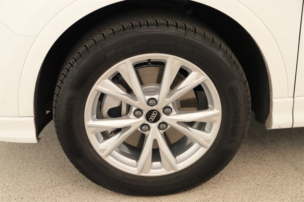 Certified 2025 Audi Q3 2.0T Premium w/ Convenience Package image 33