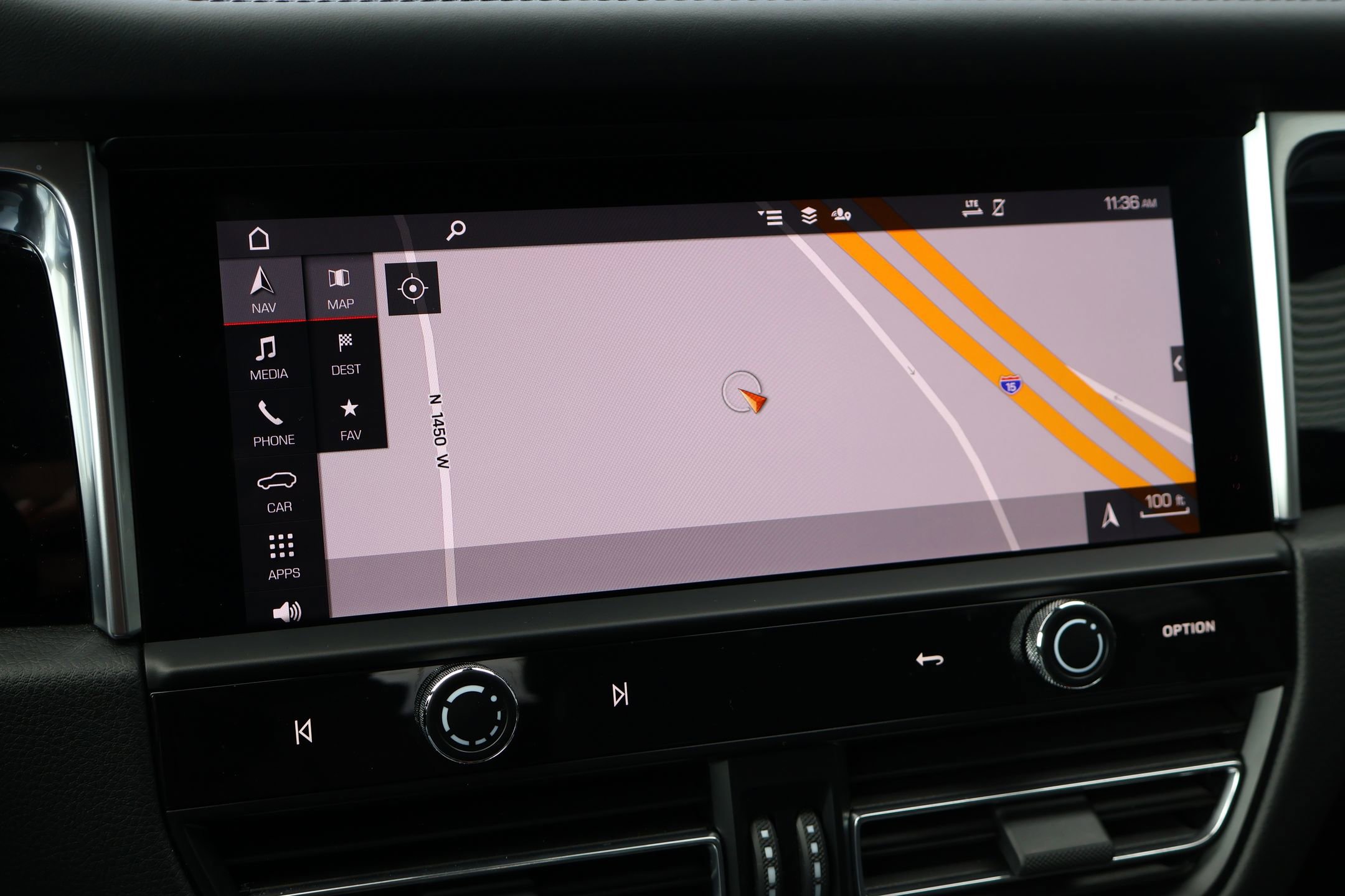 Used 2024 Porsche Macan Turbo image 19