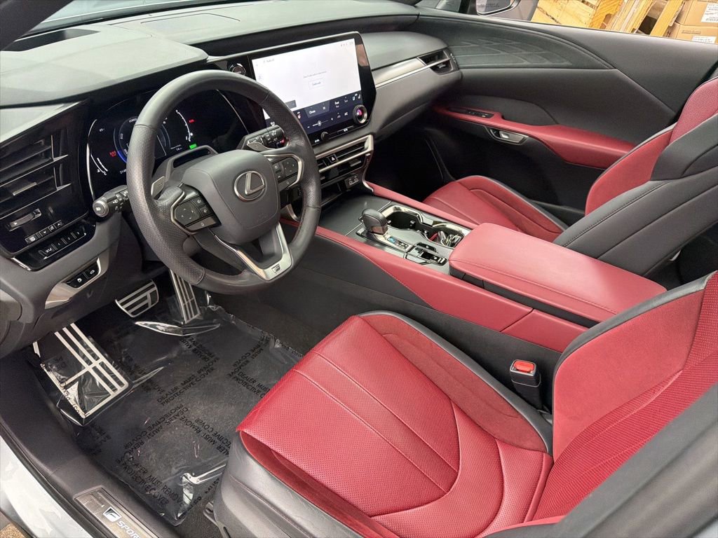 Used 2024 Lexus RX 500h F Sport w/ Convenience Package image 11