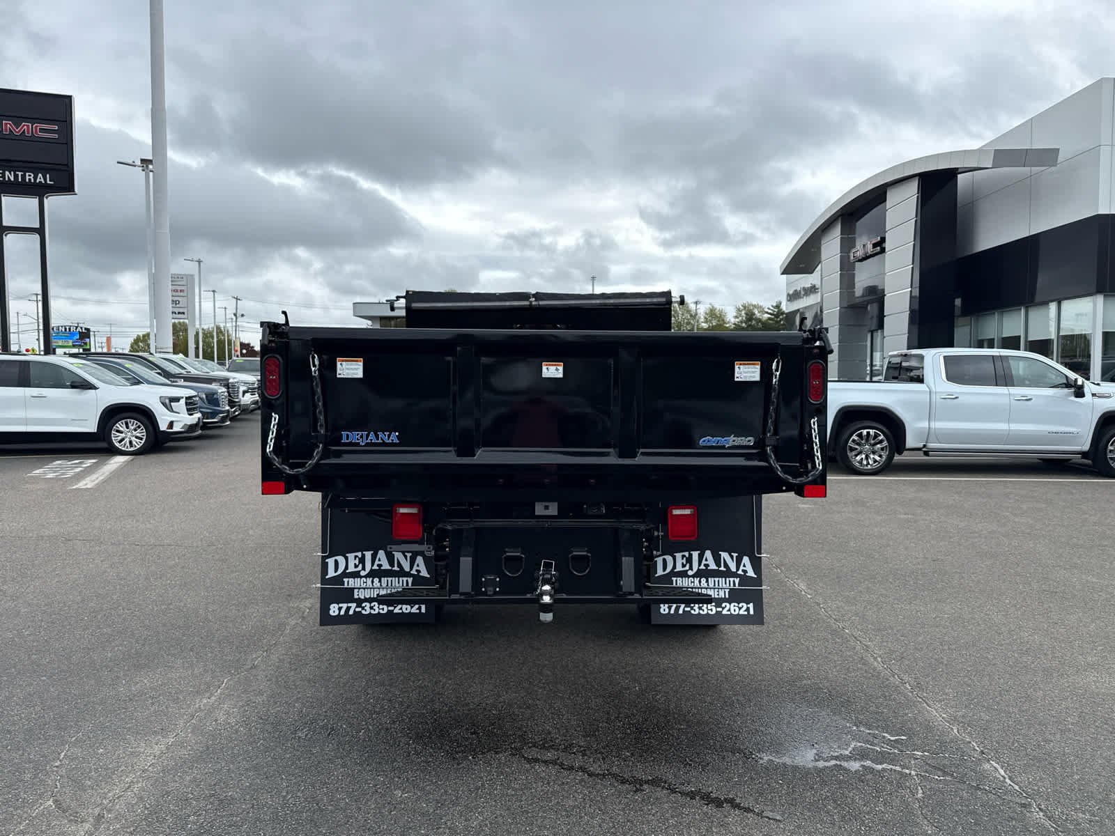 New 2026 GMC Sierra 3500 SLE w/ SLE Convenience Package AWD/4WD image 4