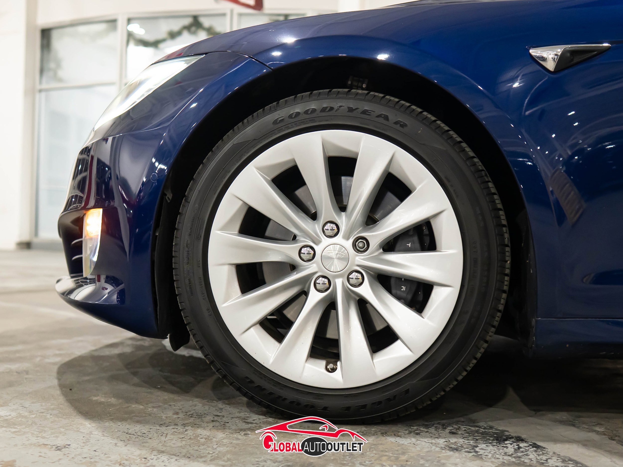 Used 2017 Tesla Model S 90D image 9