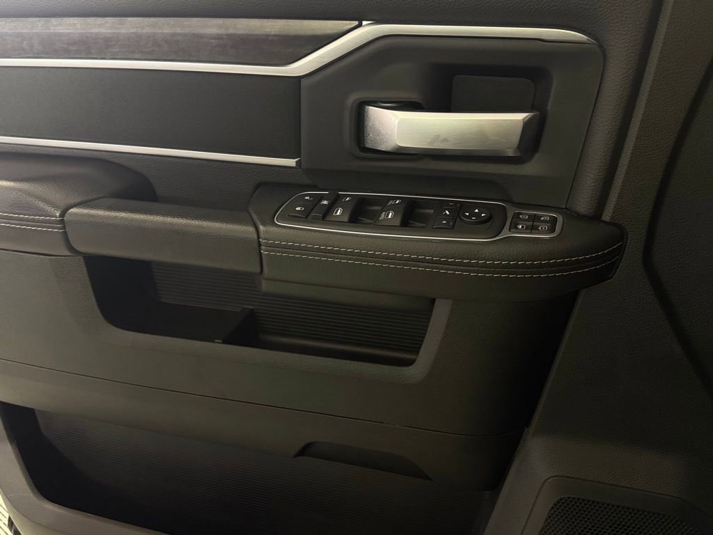 Used 2024 RAM 2500 Big Horn w/ Bed Utility Group image 27