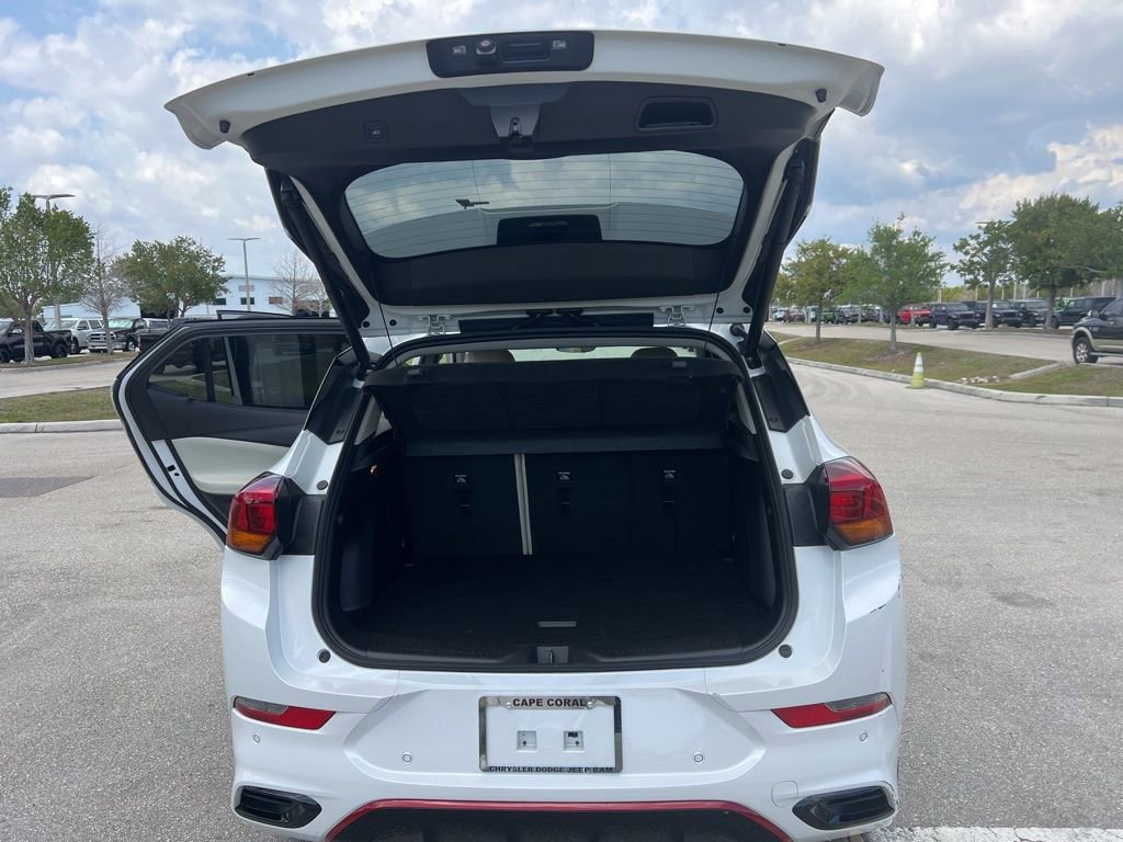 Used 2022 Buick Encore GX Essence w/ Advanced Technology Package image 34