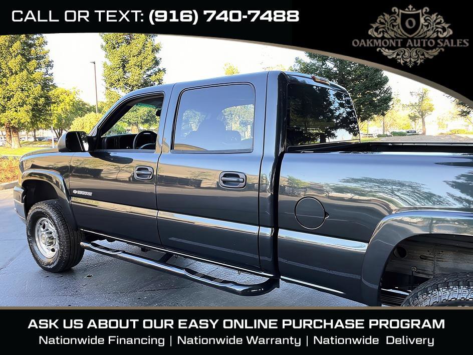 Used 2004 Chevrolet Silverado 2500 LT w/ Skid Plate Package AWD/4WD image 10