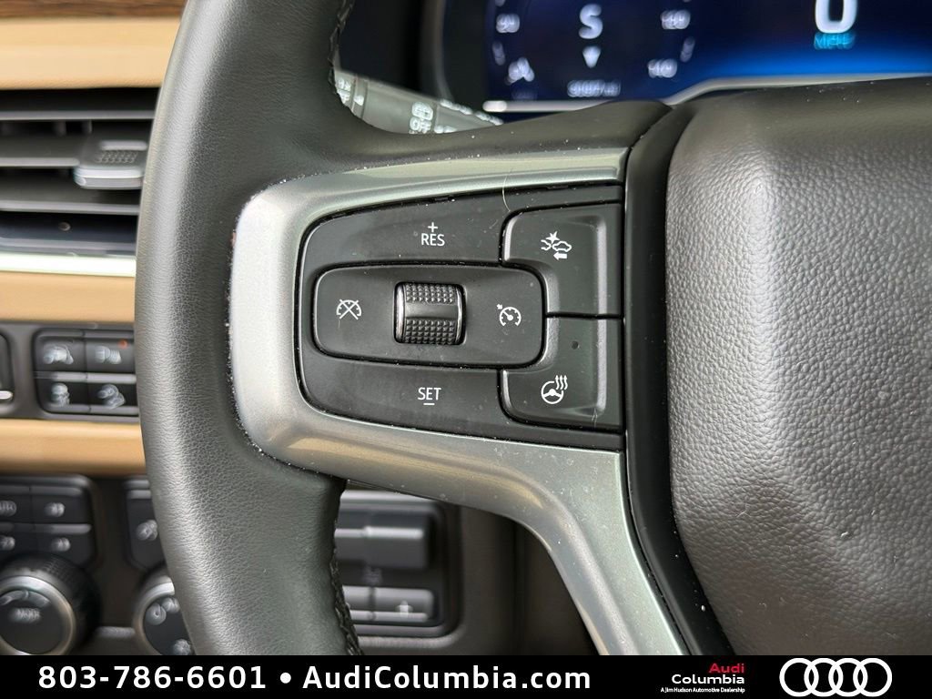 Used 2024 Chevrolet Suburban Premier w/ Premium Package AWD/4WD image 32