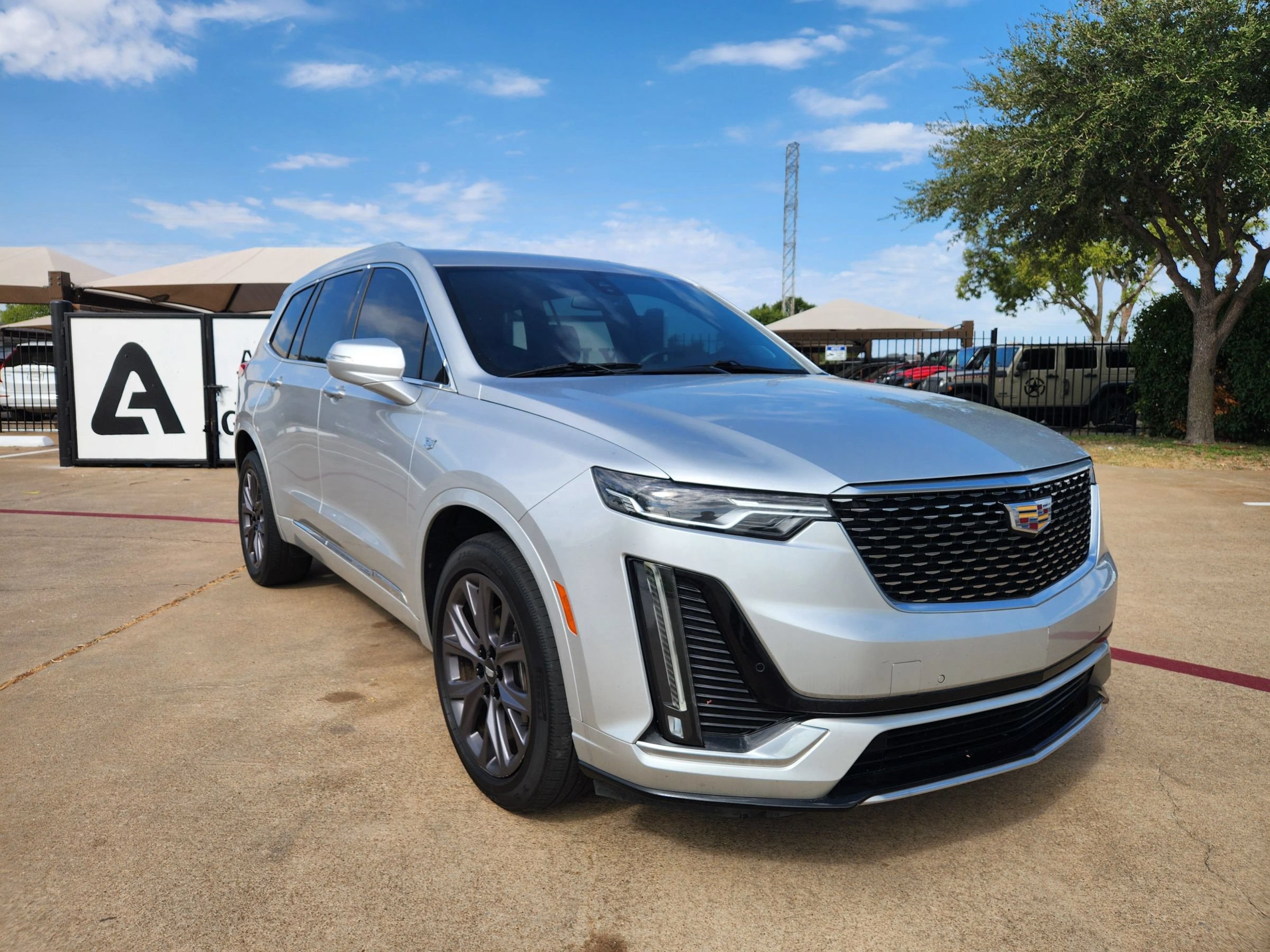 Used 2020 Cadillac XT6 Premium Luxury AWD/4WD image 7