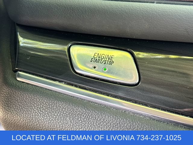 Used 2019 Buick Enclave Essence AWD/4WD image 16
