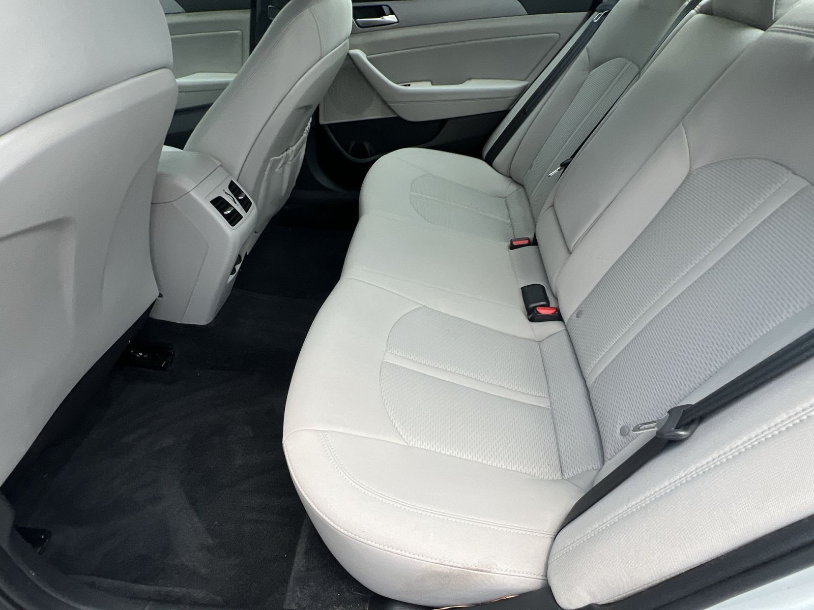Used 2019 Hyundai Sonata SEL w/ Tech Package 02 FWD image 26