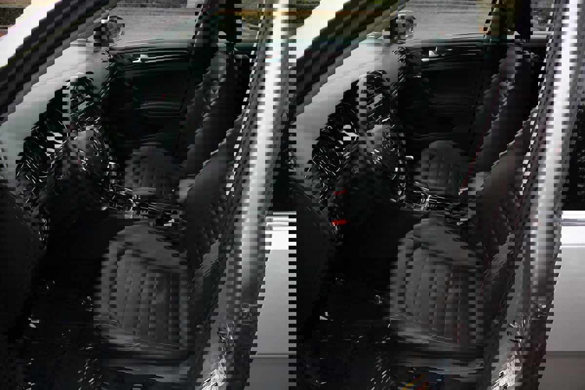 Used 2016 Volkswagen Golf SEL w/ Lighting Package (SEL) image 11