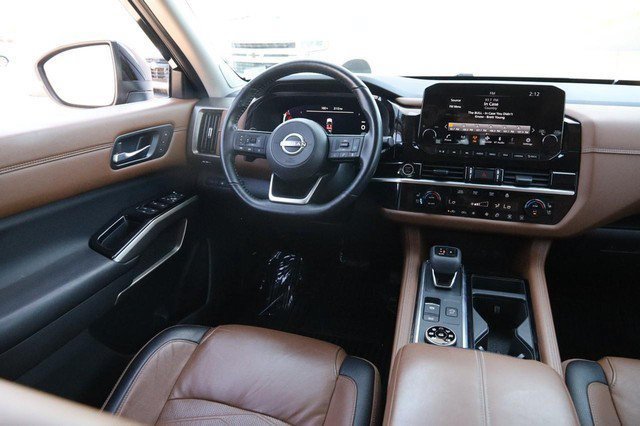 Used 2023 Nissan Pathfinder Platinum AWD/4WD image 25