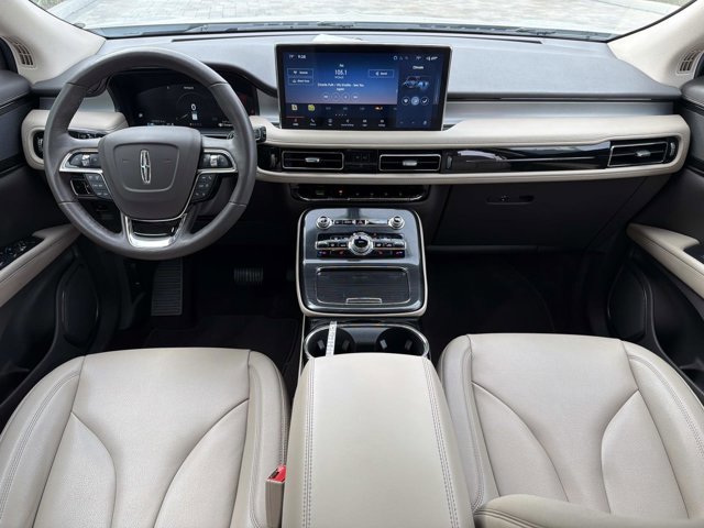 Certified 2023 Lincoln Nautilus FWD w/ Premium Package image 26