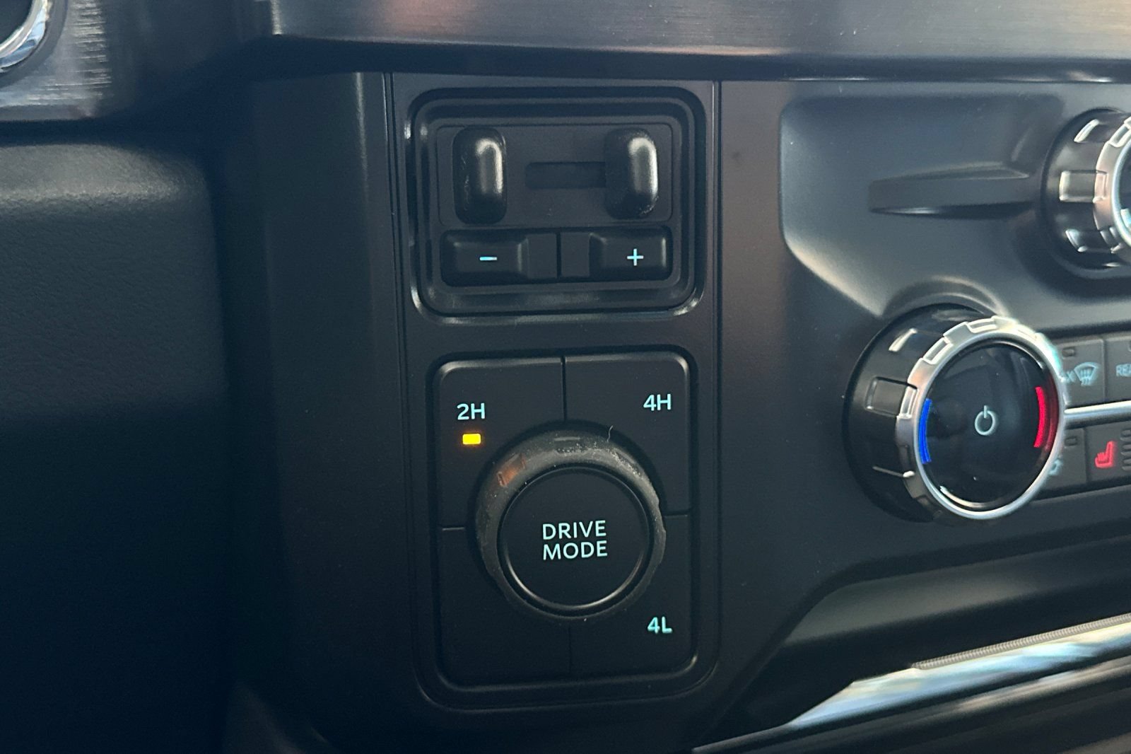 New 2026 Ford F350 Lariat w/ Lariat Ultimate Package AWD/4WD image 27