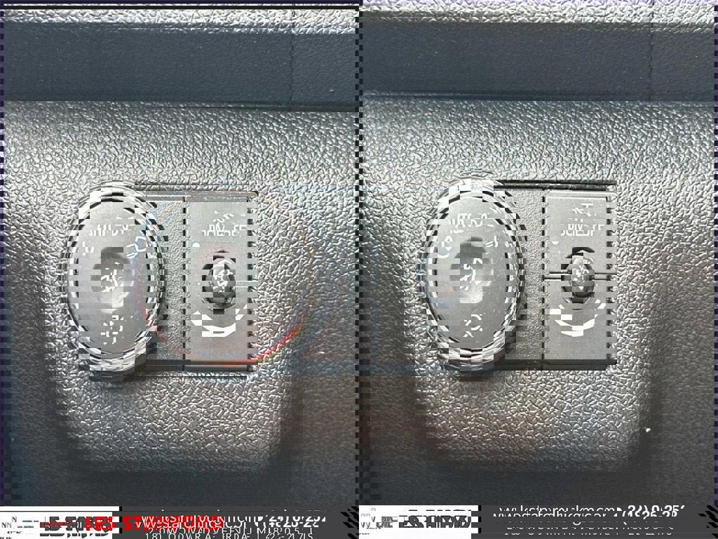 Used 2011 GMC Acadia SLE image 26