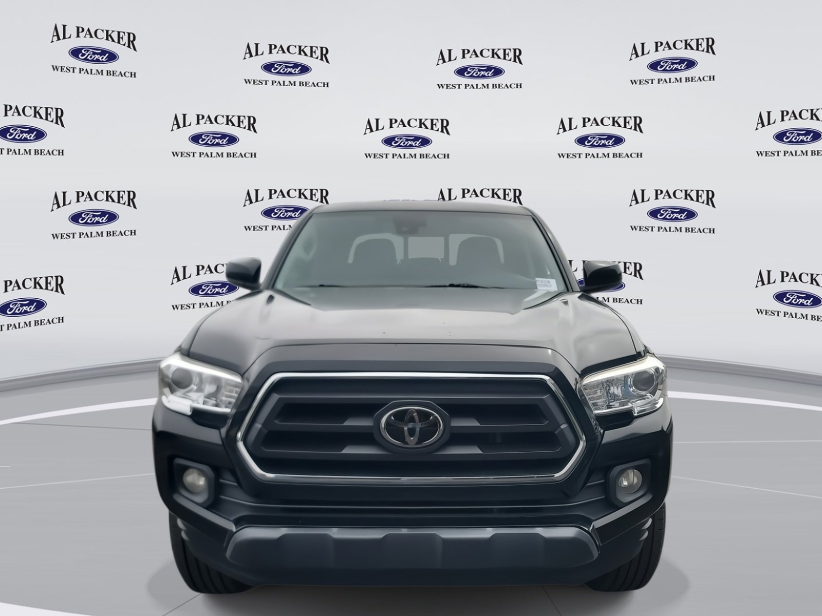 Used 2022 Toyota Tacoma SR5 image 3