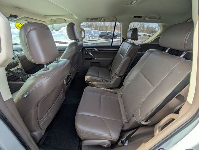 Used 2017 Lexus GX 460 Luxury w/ Sport Design Package image 30