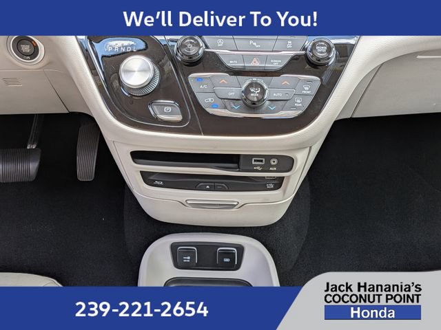 Used 2019 Chrysler Pacifica Touring-L Plus w/ Tire & Wheel Group FWD image 23