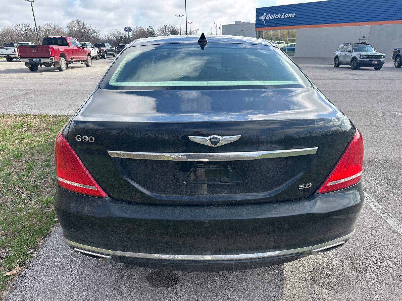 Used 2017 Genesis G90 5.0 Ultimate image 11