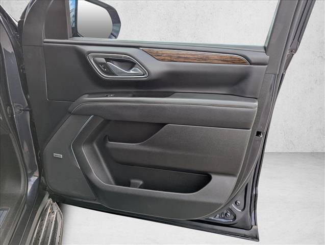 Used 2023 Chevrolet Suburban Premier RWD image 26