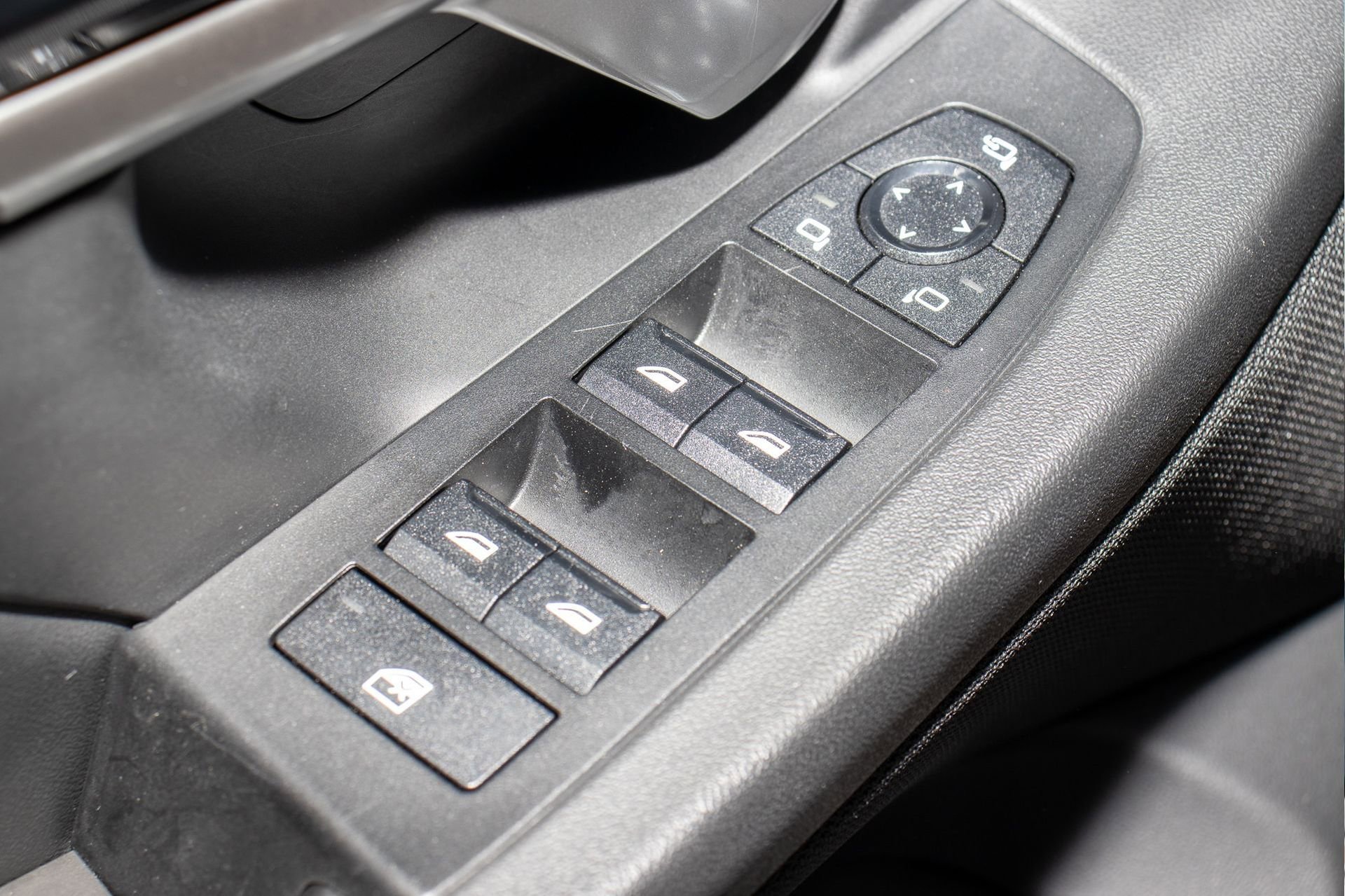 Used 2024 BMW 530i image 27