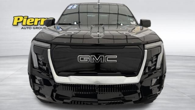 Used 2025 GMC Sierra EV Denali AWD/4WD image 9