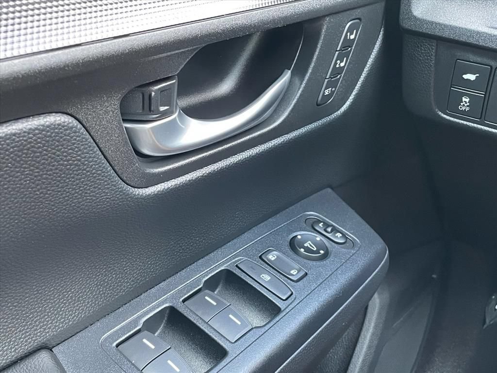 Used 2025 Honda CR-V Sport-L image 15