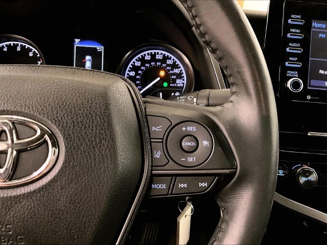 Used 2022 Toyota Camry SE FWD image 18
