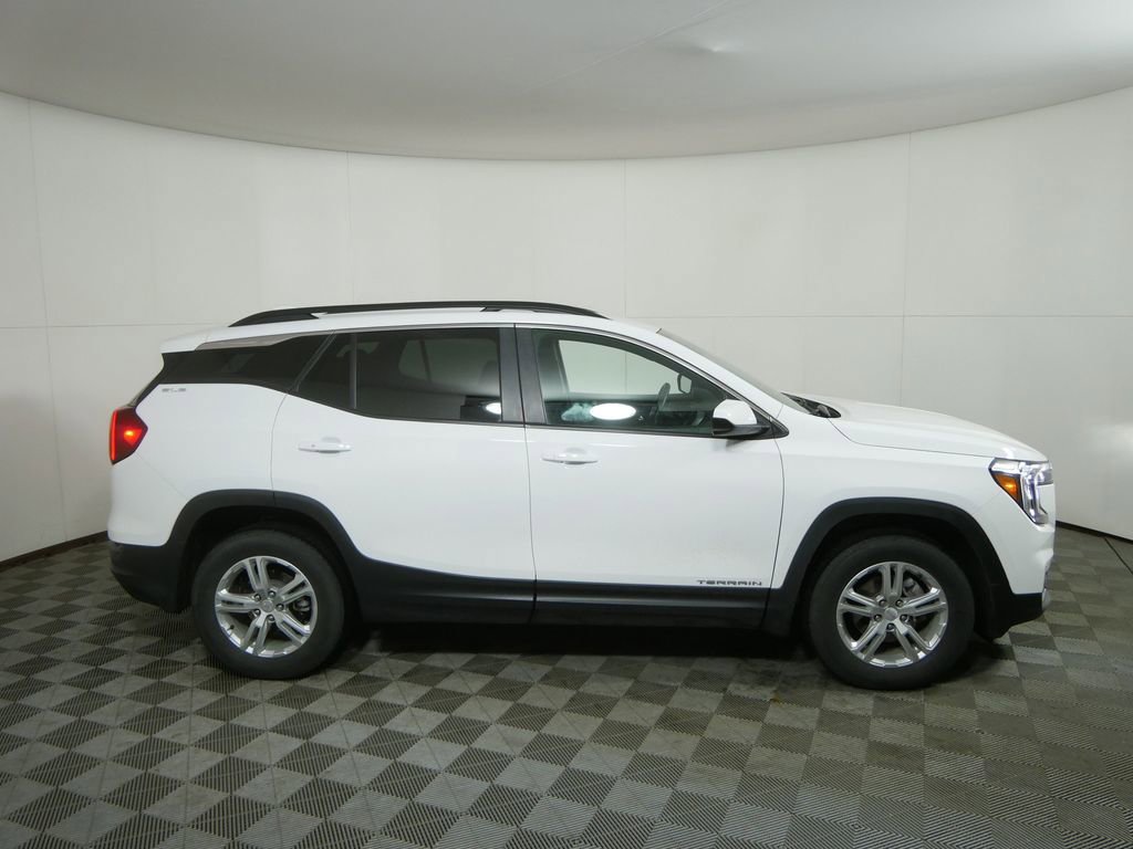 Used 2023 GMC Terrain SLE w/ Driver Convenience Package video 2