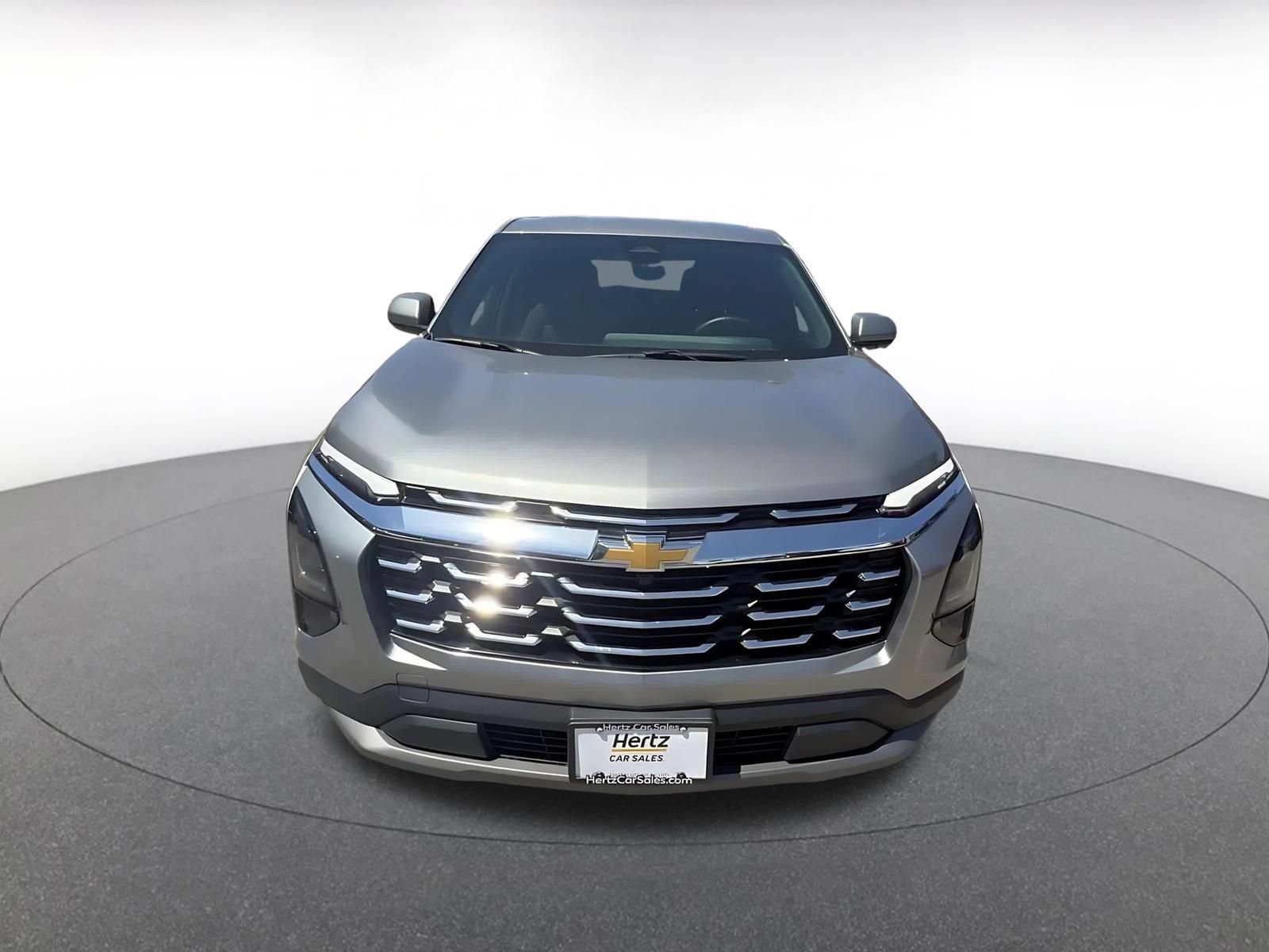 Used 2025 Chevrolet Equinox LT FWD image 7